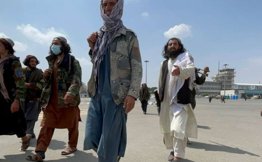 Vođa talibana traži od nove vlade da primijeni šerijatski zakon